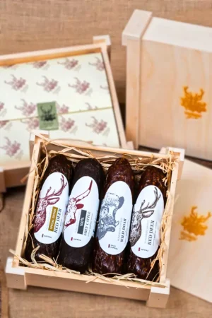 4 Stück Wildsalamis in exklusiver Holzbox